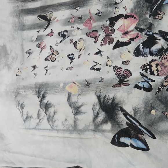 Butterfly 🦋 Shirt - Picture 5 of 8